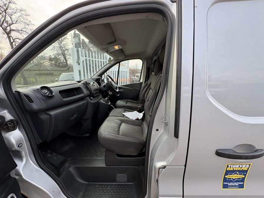 Used Vauxhall Vivaro 2017 for sale - 76978455: Photo 4