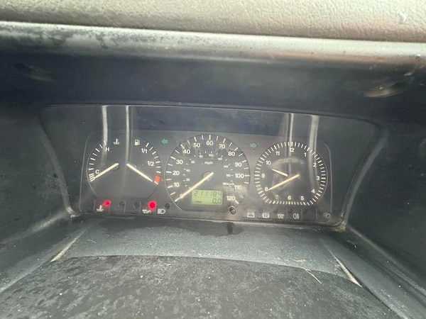 Used Volkswagen Transporter 1997 for sale - 76285827: Photo 2