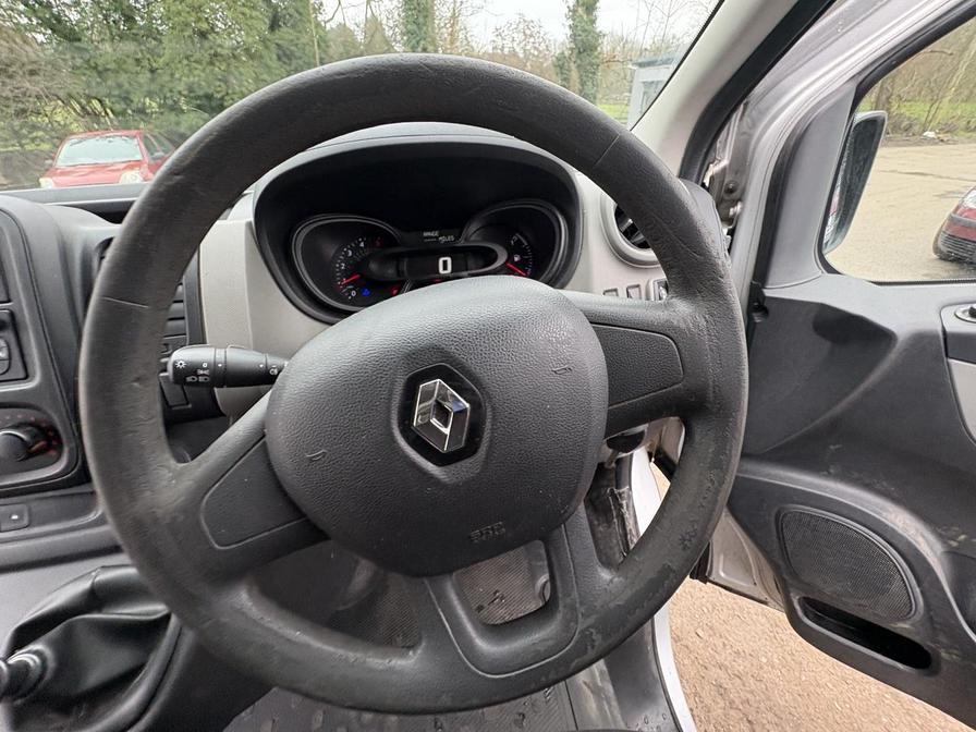 Used Renault Trafic 2017 for sale - 77810715: Photo 15