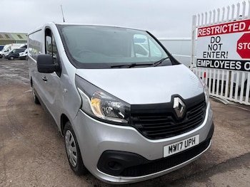 Used Renault Trafic 2017 for sale - 77810715: Photo