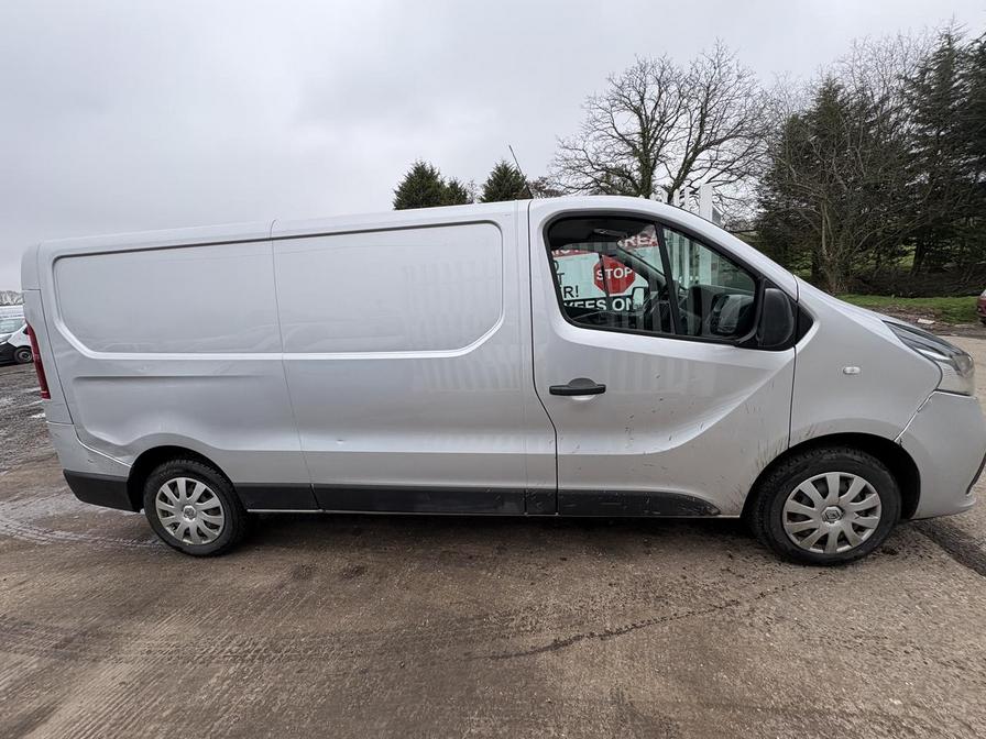 Used Renault Trafic 2017 for sale - 77810715: Photo 2