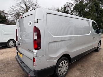 Used Renault Trafic 2017 for sale - 77810715: Photo