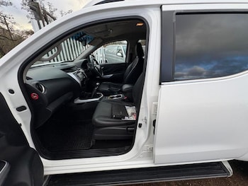 Used Nissan Navara 2016 for sale - 76754893: Photo