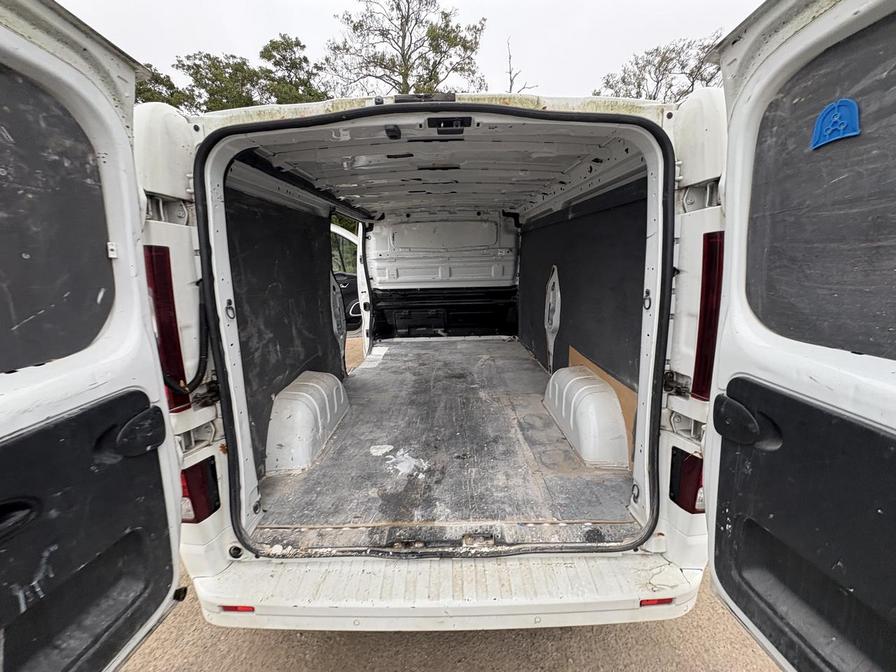 Used Vauxhall Vivaro 2017 for sale - 76731992: Photo 12