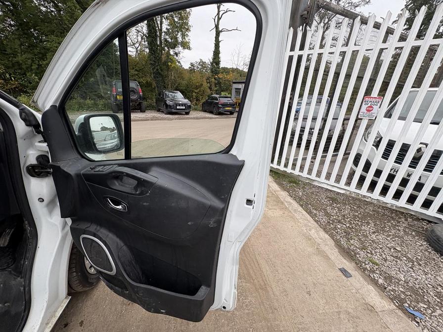 Used Vauxhall Vivaro 2017 for sale - 76731992: Photo 19