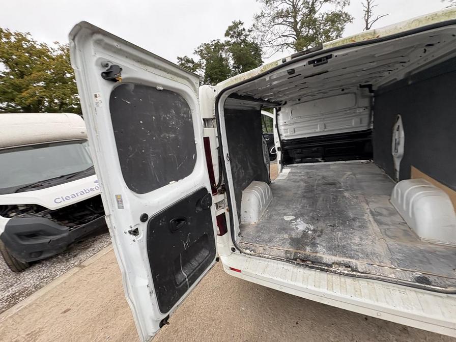 Used Vauxhall Vivaro 2017 for sale - 76731992: Photo 7