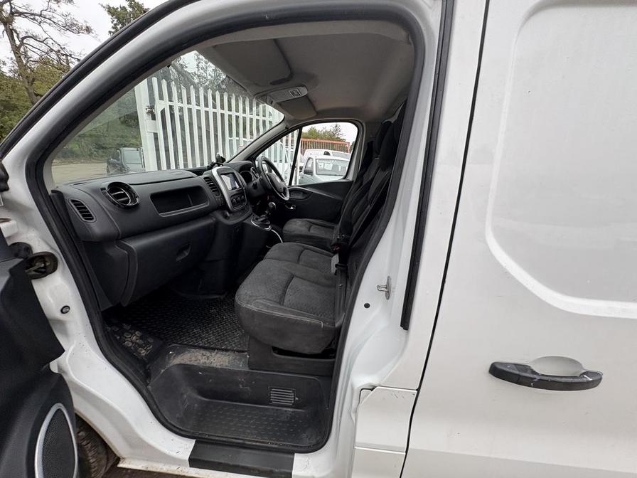 Used Vauxhall Vivaro 2017 for sale - 76731992: Photo 9