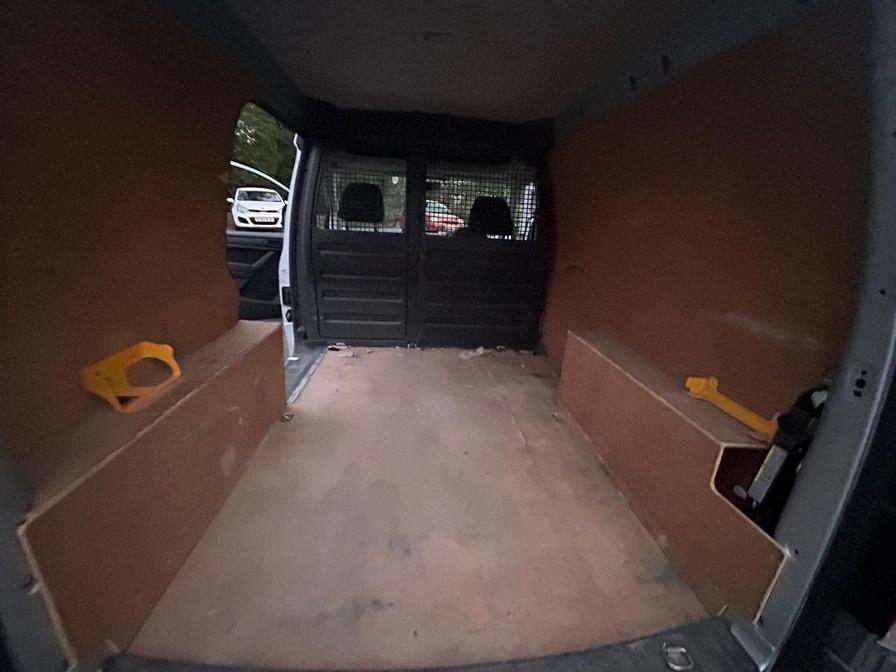 Used Volkswagen Caddy 2016 for sale - 77206050: Photo 9