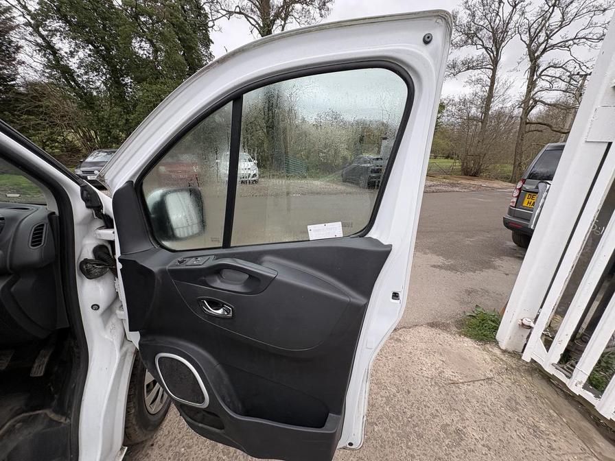 Used Vauxhall Vivaro 2017 for sale - 78146126: Photo 19