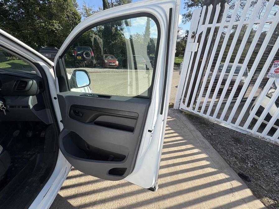 Used Vauxhall Vivaro 2020 for sale - 76636185: Photo 12