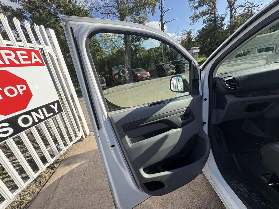 Used Vauxhall Vivaro 2020 for sale - 76636185: Photo 19