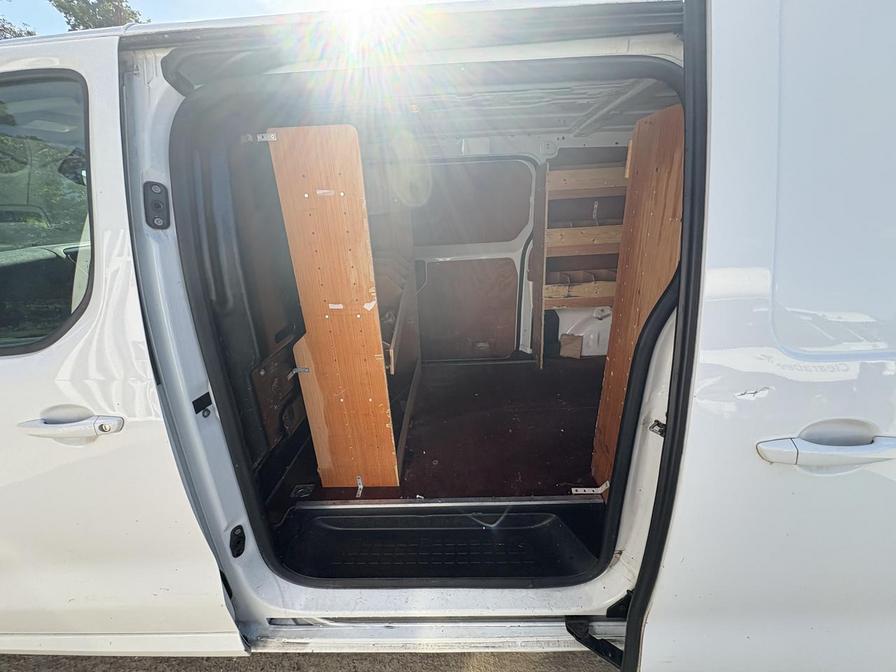 Used Vauxhall Vivaro 2020 for sale - 76636185: Photo 2