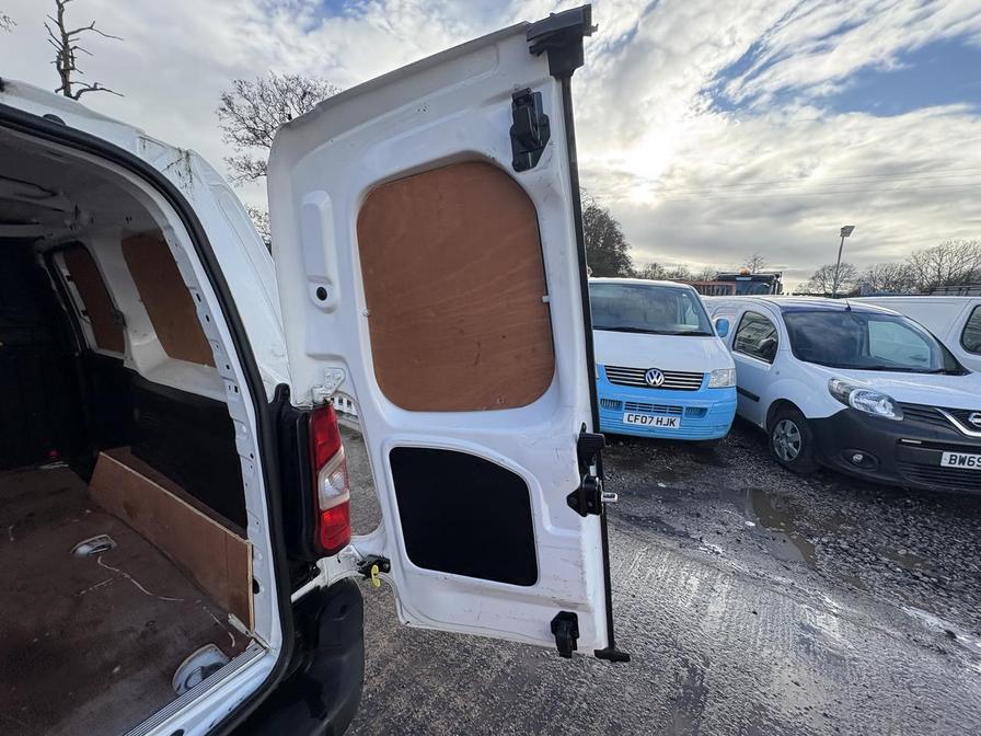 Used Peugeot Partner 2021 for sale - 77526675: Photo 11