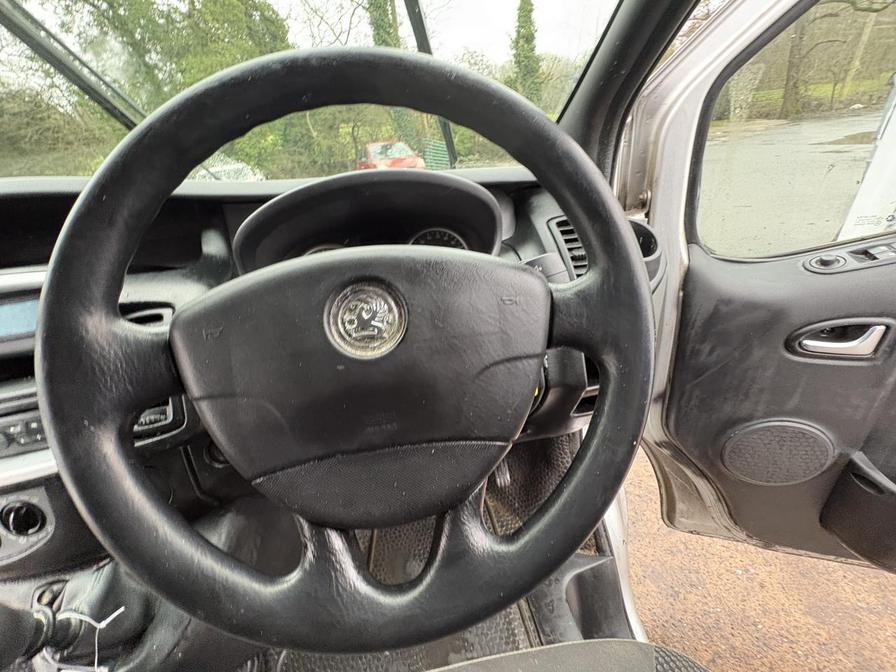 Used Vauxhall Vivaro 2011 for sale - 77540381: Photo 17