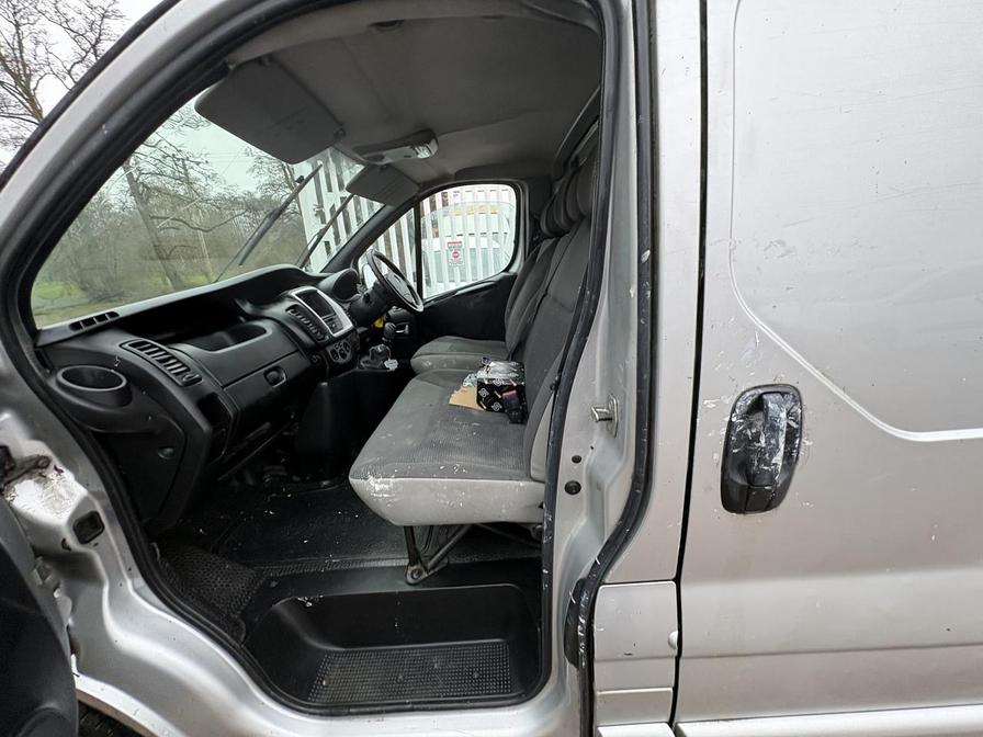 Used Vauxhall Vivaro 2011 for sale - 77540381: Photo 9