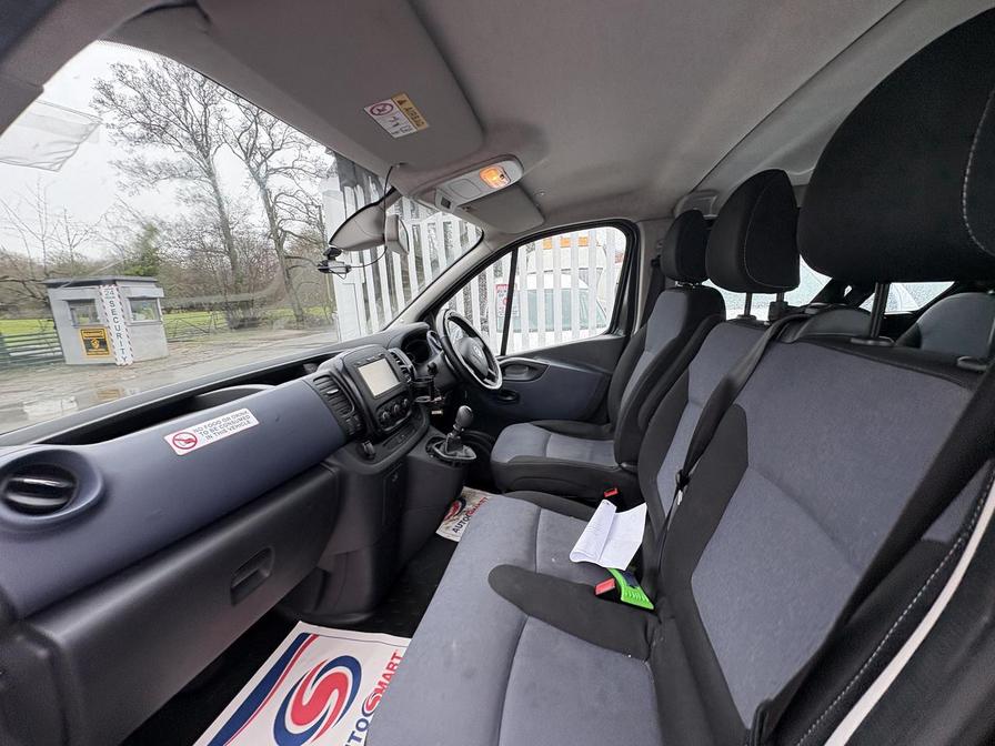 Used Vauxhall Vivaro 2018 for sale - 77565606: Photo 11