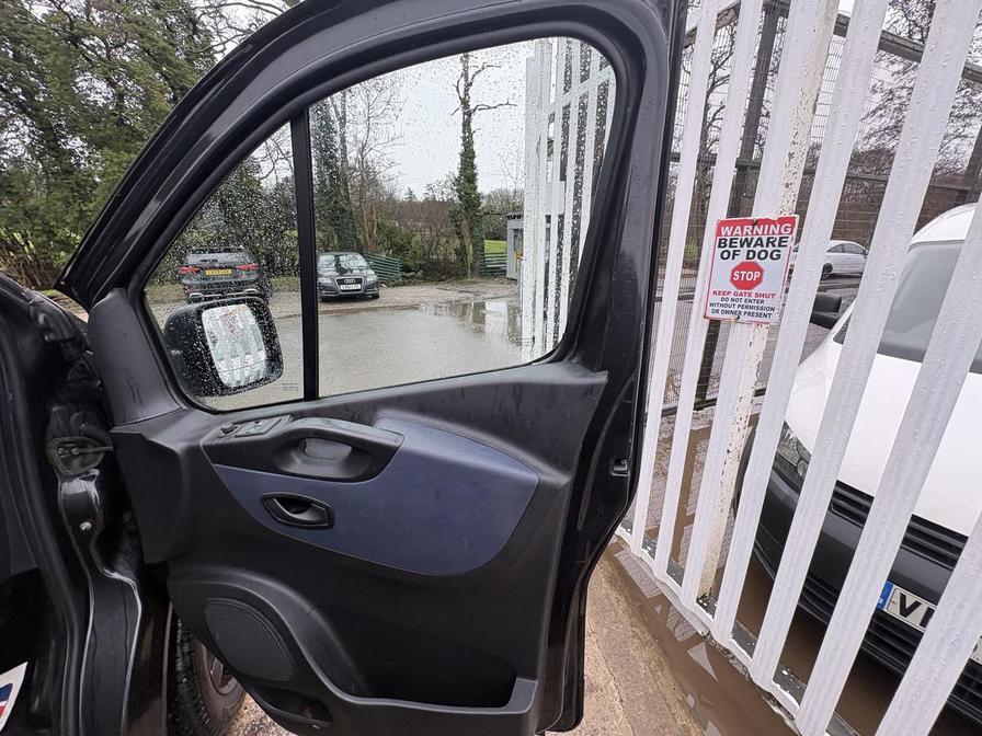 Used Vauxhall Vivaro 2018 for sale - 77565606: Photo 17
