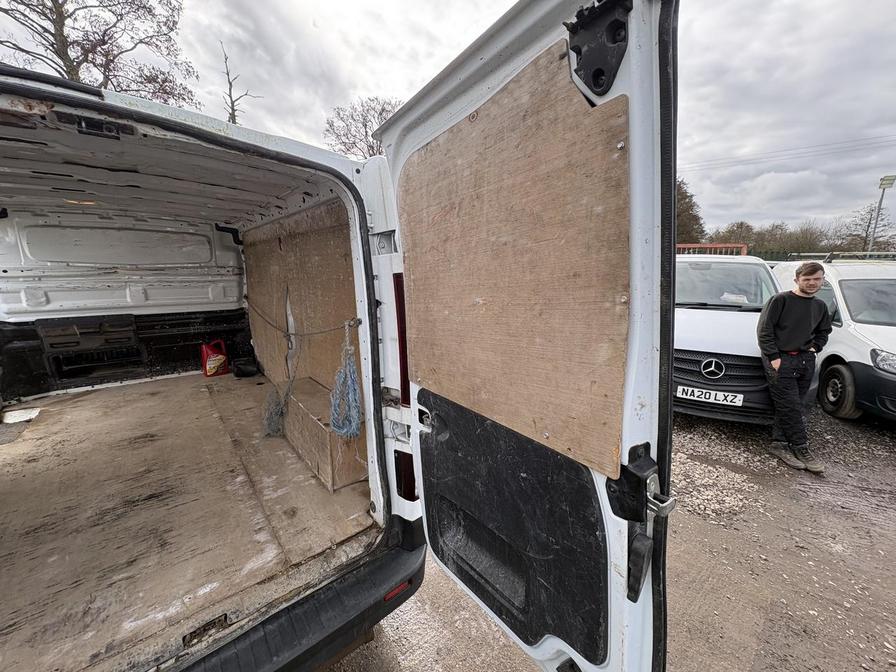 Used Nissan NV300 2018 for sale - 77856145: Photo 11