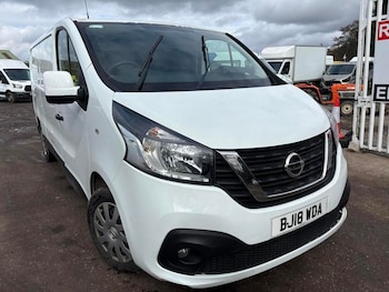 Used Nissan NV300 2018 for sale - 77856145: Photo