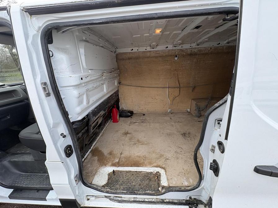 Used Nissan NV300 2018 for sale - 77856145: Photo 9