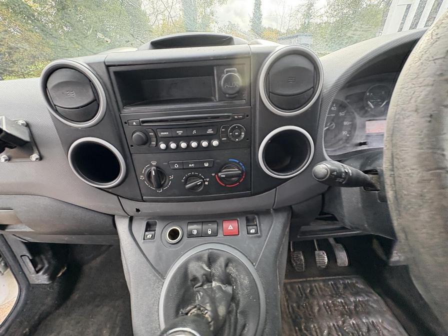 Used Peugeot Partner 2011 for sale - 76339096: Photo 12
