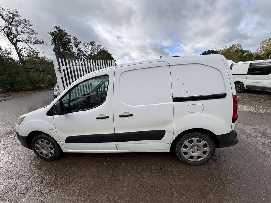 Used Peugeot Partner 2011 for sale - 76339096: Photo 13