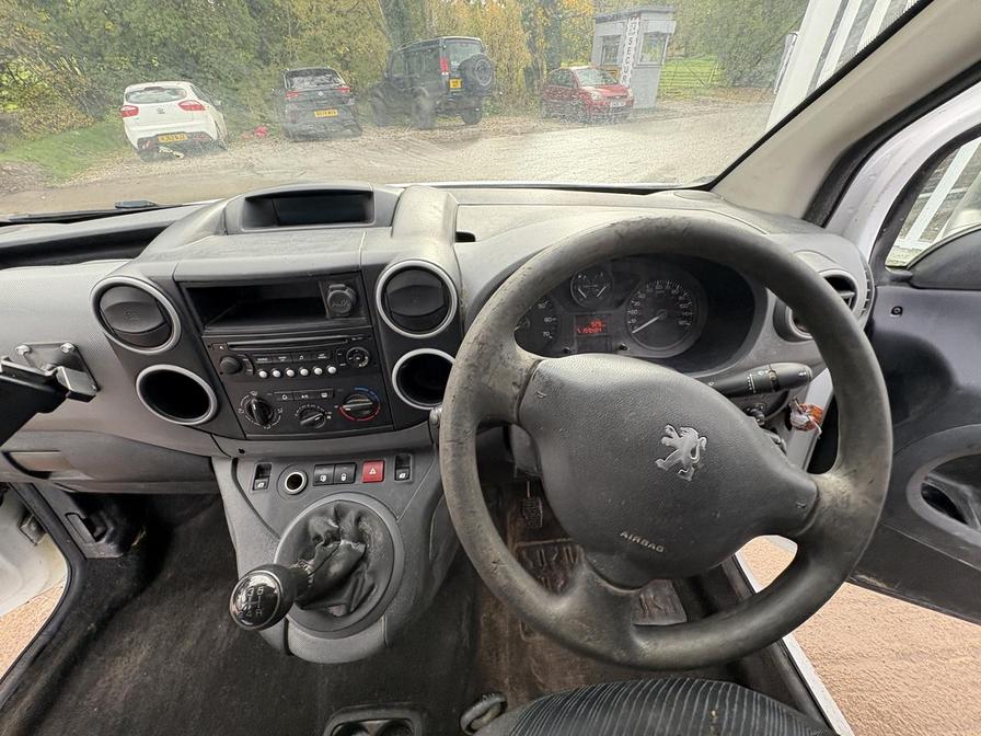 Used Peugeot Partner 2011 for sale - 76339096: Photo 15