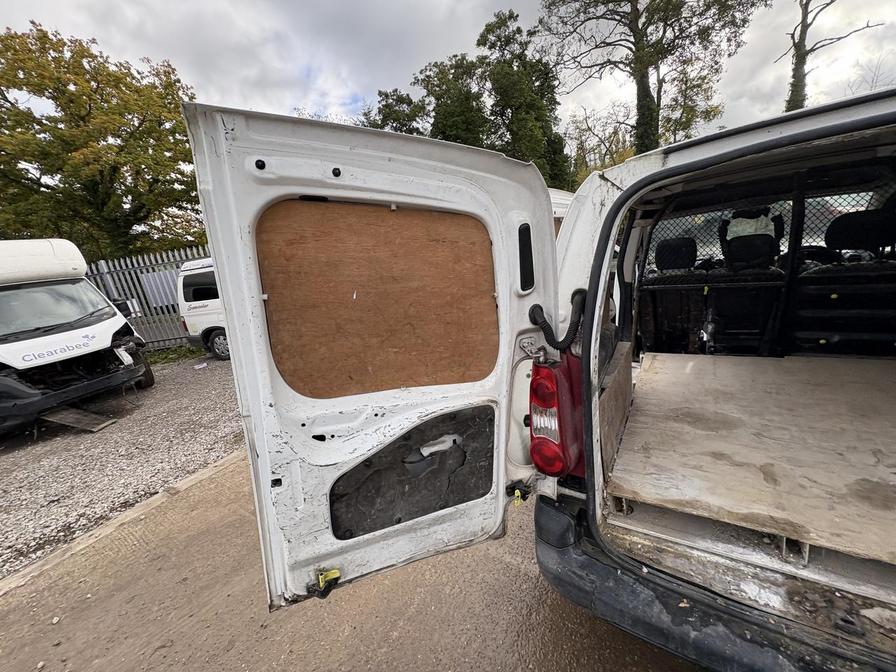 Used Peugeot Partner 2011 for sale - 76339096: Photo 18