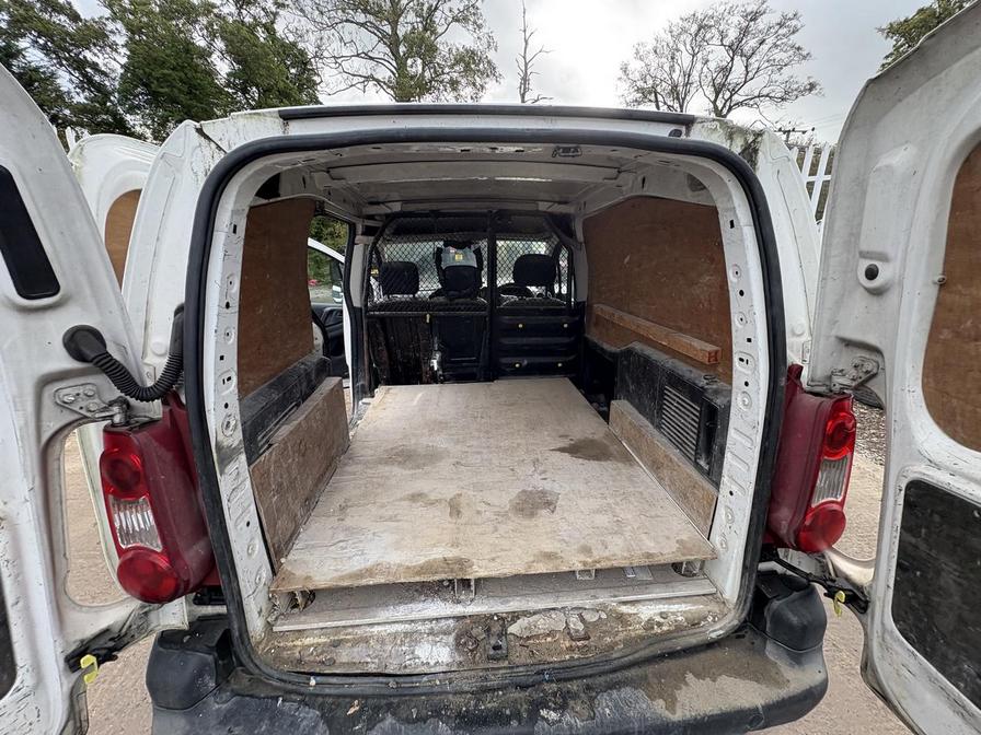 Used Peugeot Partner 2011 for sale - 76339096: Photo 19