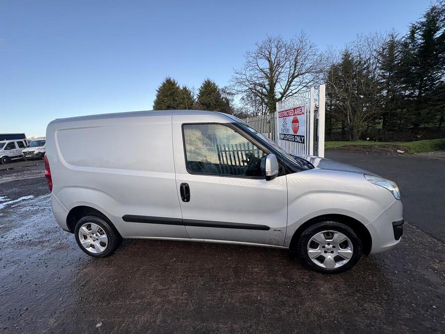 Used Vauxhall Combo for sale - 77239724: Photo 3
