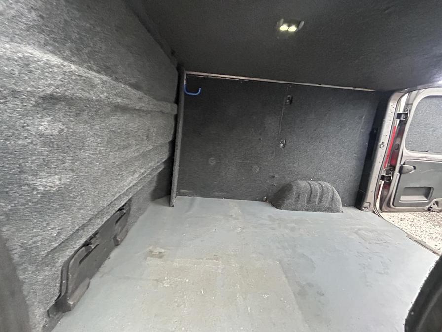 Used Vauxhall Vivaro 2017 for sale - 77043742: Photo 10