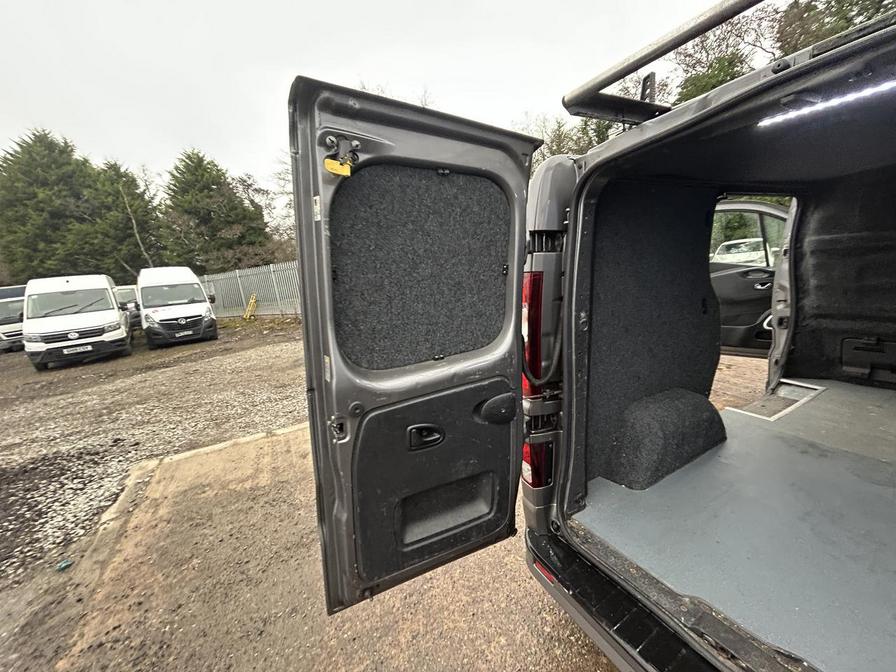 Used Vauxhall Vivaro 2017 for sale - 77043742: Photo 14