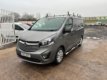 Used Vauxhall Vivaro 2017 for sale - 77043742: Photo