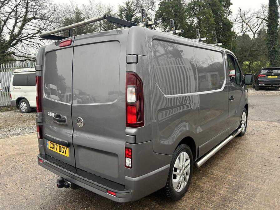Used Vauxhall Vivaro 2017 for sale - 77043742: Photo 4