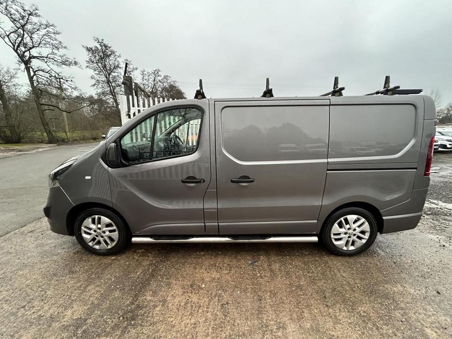 Used Vauxhall Vivaro 2017 for sale - 77043742: Photo 5