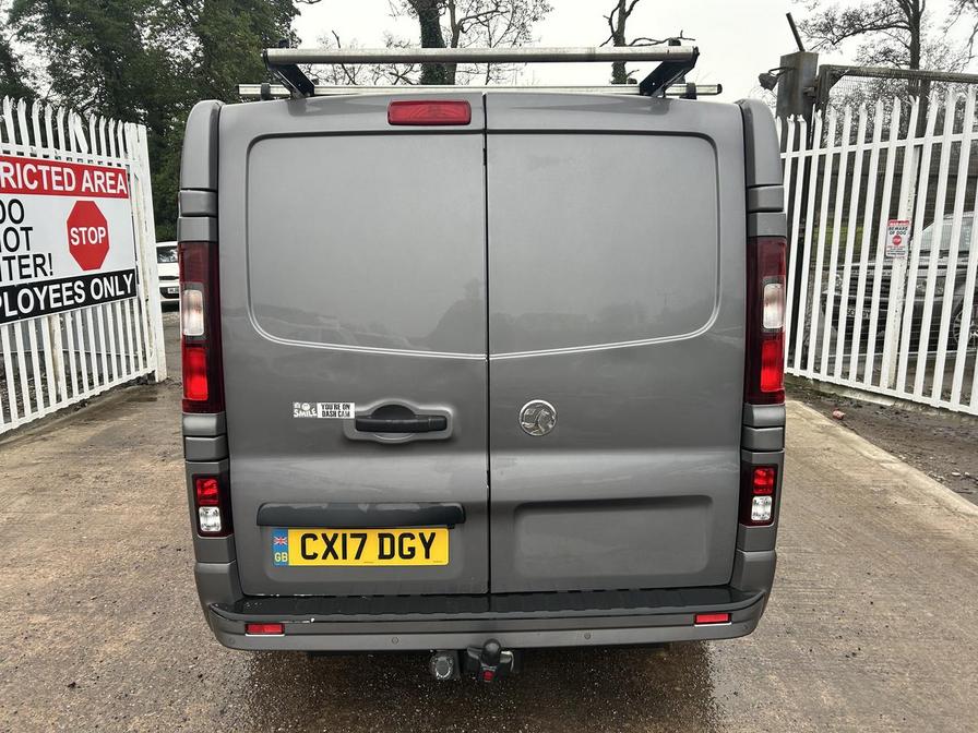 Used Vauxhall Vivaro 2017 for sale - 77043742: Photo 7