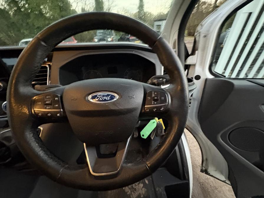Used Ford Transit Custom 2020 for sale - 76636198: Photo 4