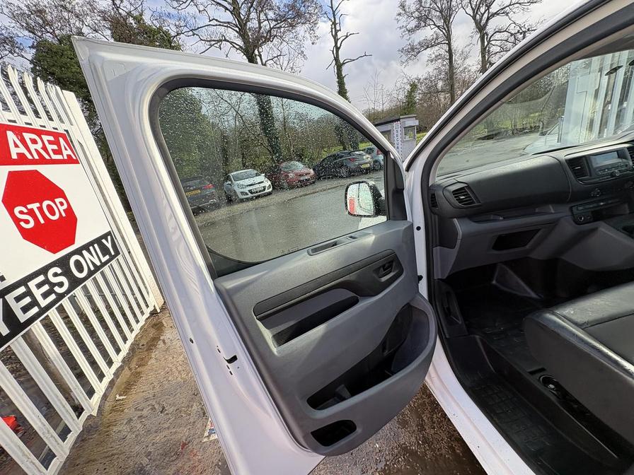 Used Vauxhall Vivaro 2020 for sale - 77526677: Photo 12