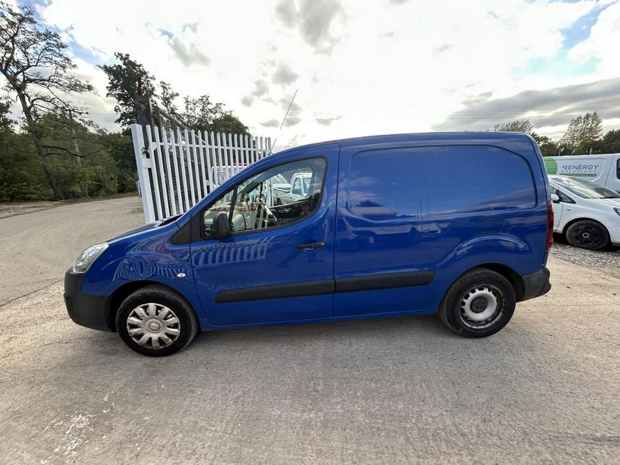 Used Peugeot Partner 2018 for sale - 76420770: Photo 2