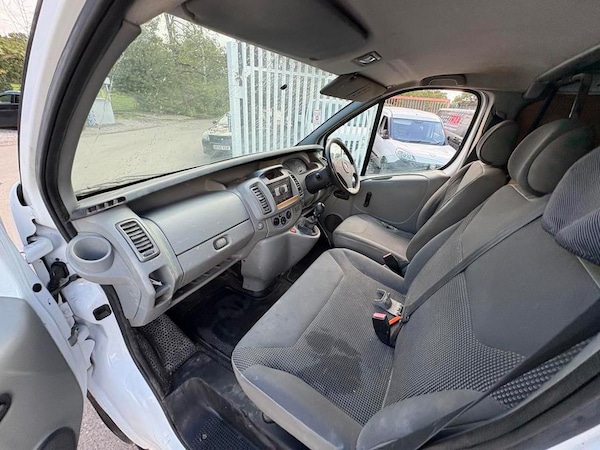 Used Vauxhall Vivaro 2010 for sale - 76100190: Photo 19