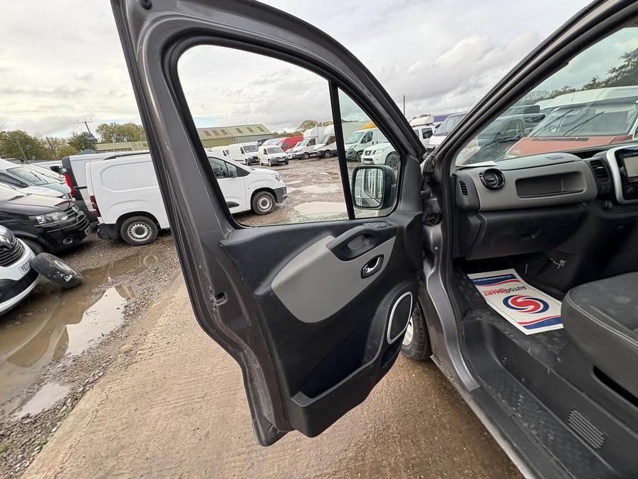 Used Renault Trafic 2017 for sale - 76410922: Photo 10