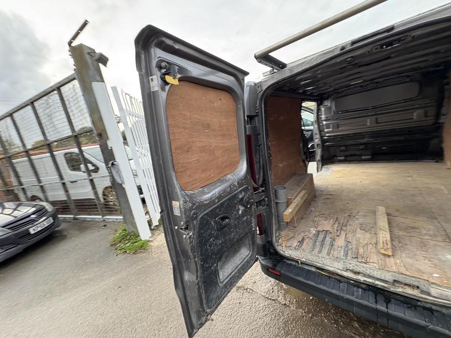 Used Renault Trafic 2017 for sale - 76410922: Photo 11