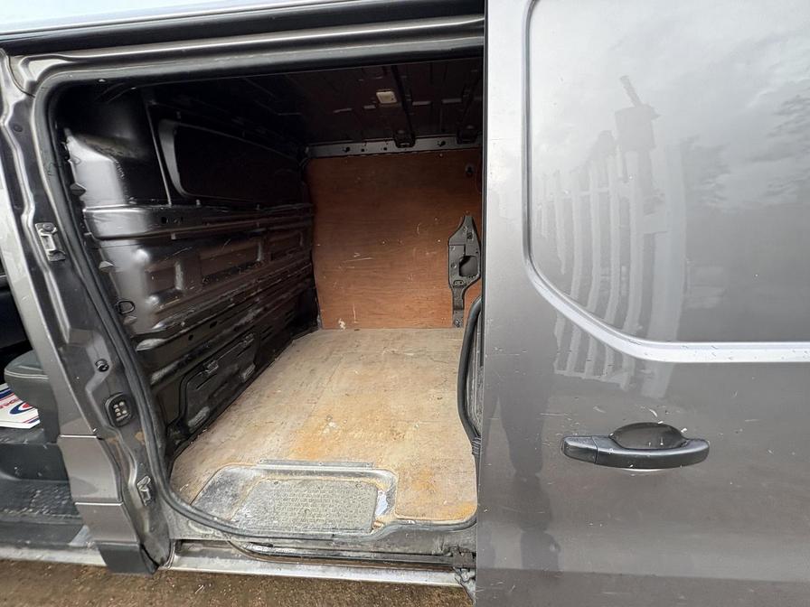 Used Renault Trafic 2017 for sale - 76410922: Photo 14