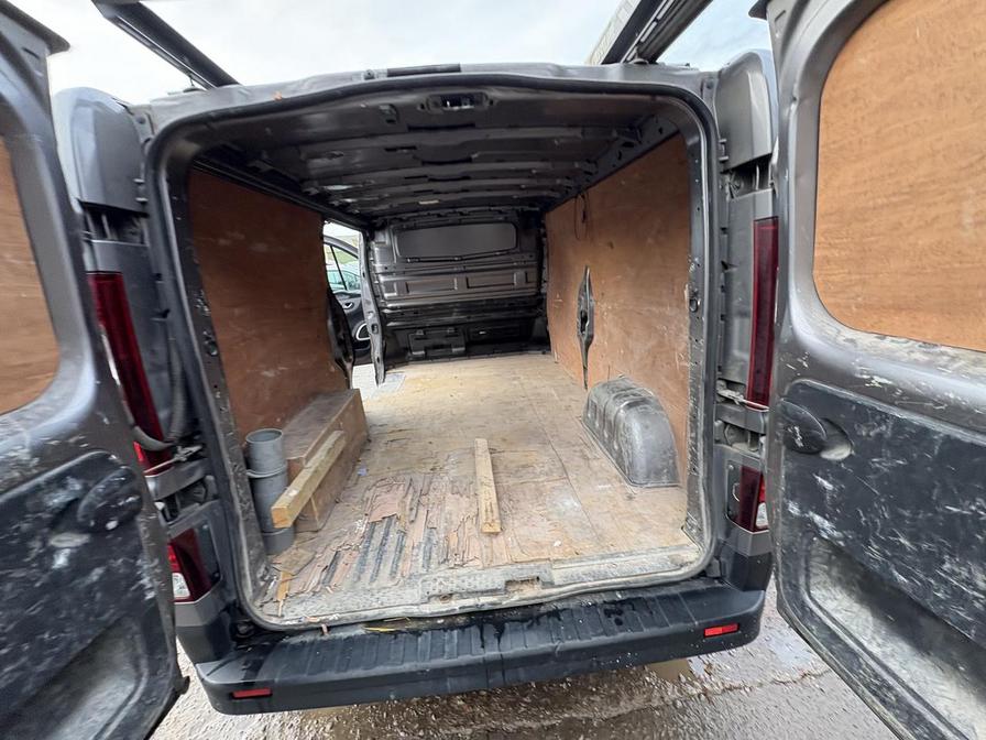 Used Renault Trafic 2017 for sale - 76410922: Photo 15