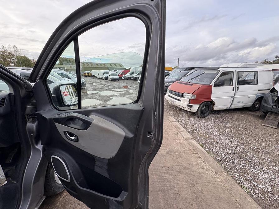 Used Renault Trafic 2017 for sale - 76410922: Photo 18