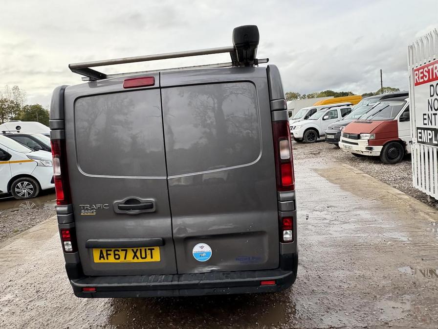 Used Renault Trafic 2017 for sale - 76410922: Photo 6