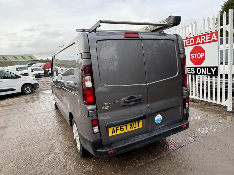 Used Renault Trafic 2017 for sale - 76410922: Photo 7