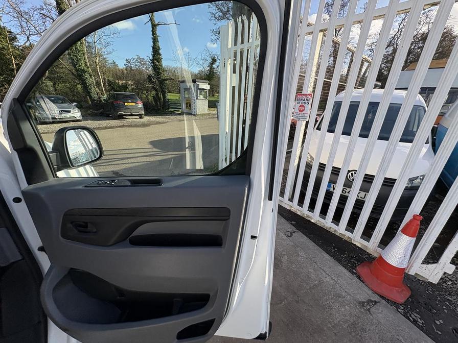 Used Vauxhall Vivaro Life 2020 for sale - 77856133: Photo 9