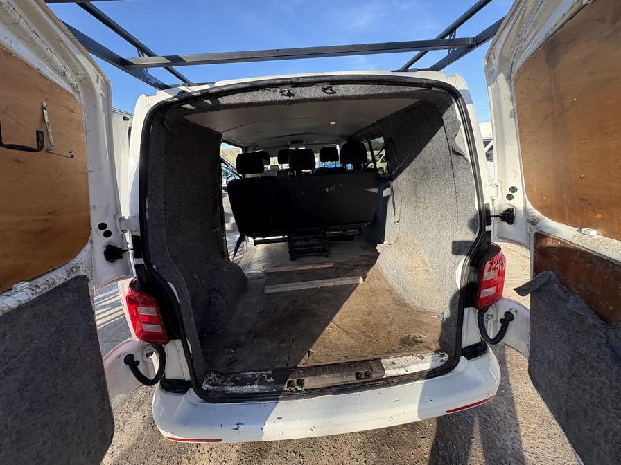 Used Volkswagen Transporter 2018 for sale - 76661670: Photo 13