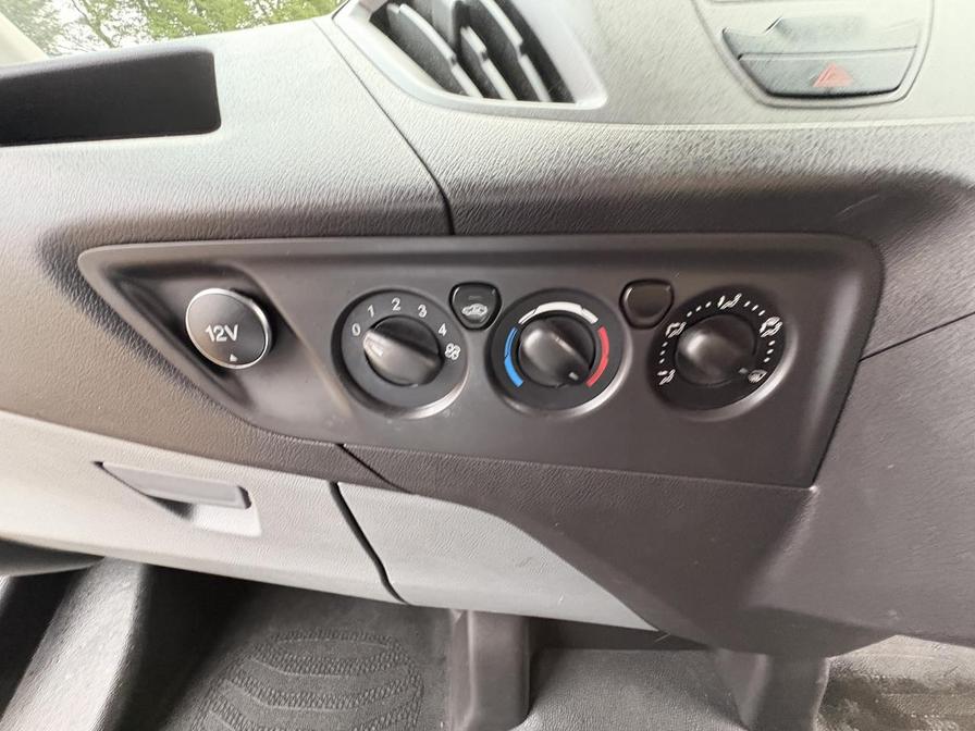 Used Ford Transit Custom 2015 for sale - 77052745: Photo 4